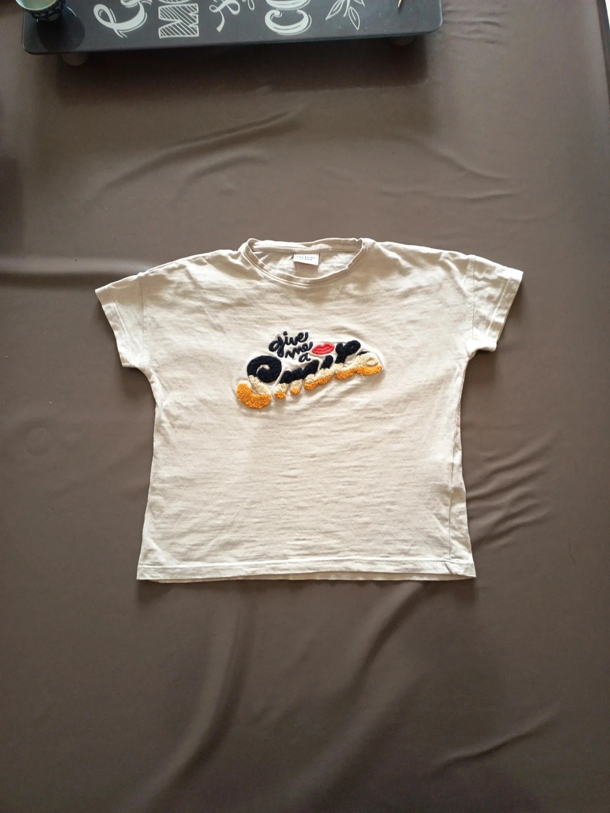 Tee shirt give me a smile beige
